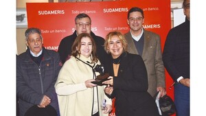 Premiaron a los destacados campeones de la raza Angus en la noche Sudameris