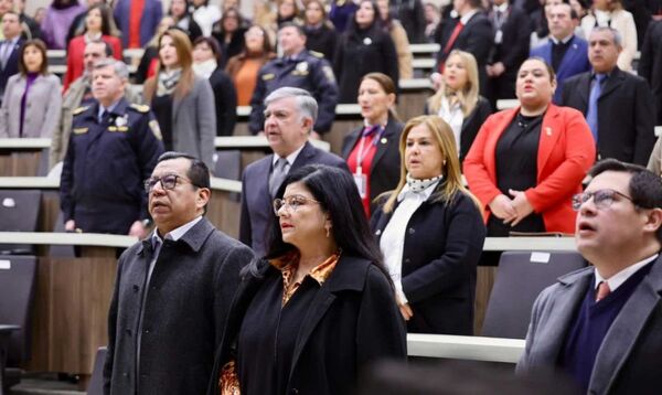 Ministra Llanes en el lanzamiento del Plan SUMAR y DROSINSUR