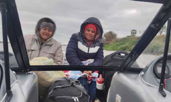 Chaco: Docentes que viajaron en lancha expresan su indignación por suspensión de concurso – Prensa 5