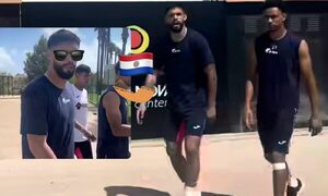 [VIDEO] Divertido pecheo de vacaciones de Omar Alderete a su club: “7 días más en Paraguay”