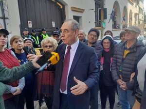 Jubilados de Asunción no cobran por falta de transferencias de fondos de la Municipalidad - Nacionales - ABC Color