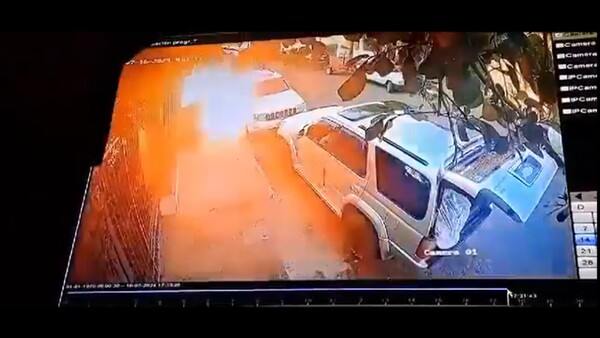 Video: Fuerte explosión en una gomería deja tres heridos