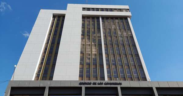 La Nación / Tribunal de Cuentas debe resolver discrepancia con la CGR, sostiene asesor jurídico