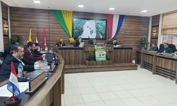 Roque Godoy asegura a concejales que terminará obra en el polideportivo de Presidente Franco – Diario TNPRESS