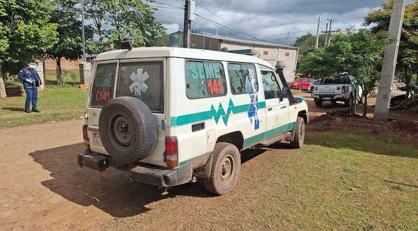 Localizan ambulancia abandonada por chofer detenido con drogas