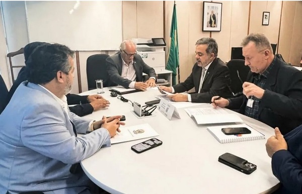 Carlos Bernardo avanza agenda en Brasilia sobre hospital fronterizo binacional - Radio Imperio 106.7 FM