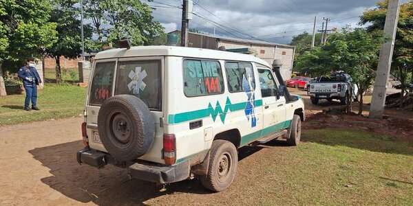 Localizan ambulancia abandonada por chofer detenido con drogas