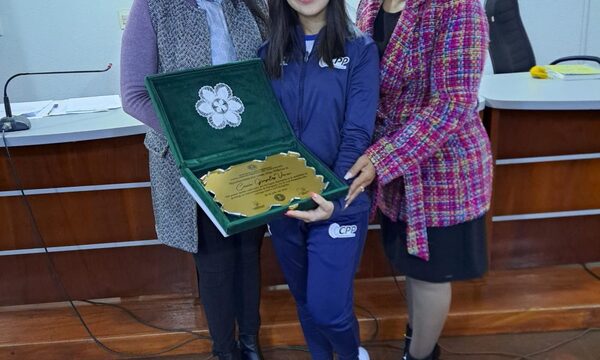 Declaran hija dilecta a patinadora franqueña