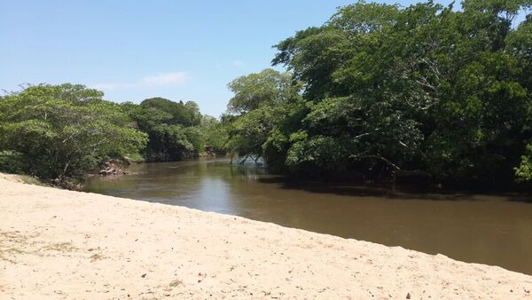 Denuncian extracción ilegal de arena en el Río Apa - Radio Imperio 106.7 FM