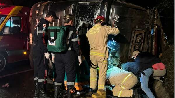 Camionero paraguayo sufre graves lesiones en accidente - ABC en el Este - ABC Color