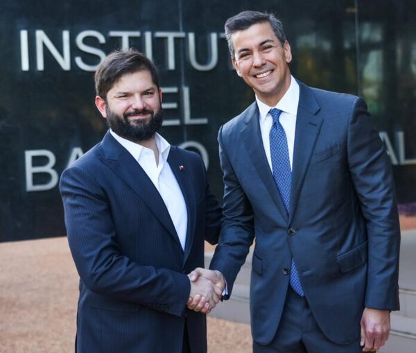 Boric y Peña destacan potencial de relaciones comerciales en conversatorio con empresarios - El Trueno