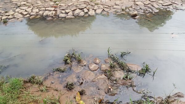 Cada vez que llueve, cloaca sale durante una semana (Video) » San Lorenzo PY