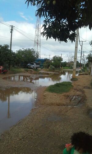Vecinos cansados de mal estado de calles intransitables » San Lorenzo PY