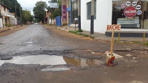 “Cuidado bache peligroso”, debería ser una nueva señal de tránsito vehicular » San Lorenzo PY