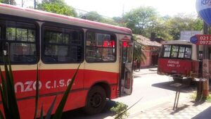 Falta de grúa y seriedad por parte de la municipalidad » San Lorenzo PY