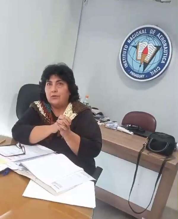 Video: madre de Lizarella Valiente funge como asesora en Dinac - Política - ABC Color
