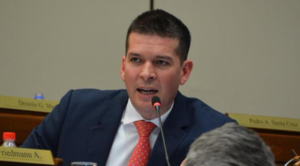 Godoy sostiene que expulsión de Kattya González fue constitucional - Portal Digital Cáritas Universidad Católica