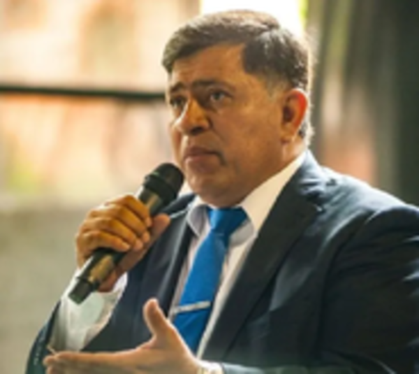 Ex intendente de Lambaré imputado por lesión de confianza  - Paraguay.com