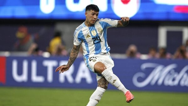 Francia ve “patéticos” los cánticos racistas en la celebración argentina