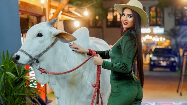 "Espero que se me deé esta vez ganar la corona de Miss Expo 2024"
