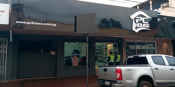 Roban 18 celulares y 8 notebooks de una tienda de electrónica en Encarnación
