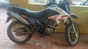 Policía aprehende a un hombre que supuestamente se robaba una moto - Policiales - ABC Color