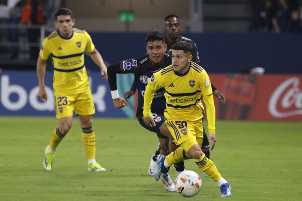 Versus / Un diezmado Boca resiste ante el Independiente del Valle