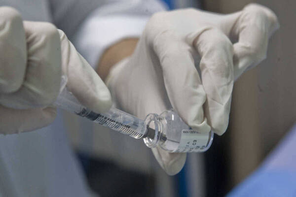 Vacuna contra el VPH redujo en gran porcentaje el cáncer de cuello uterino en el país, afirman - Megacadena - Diario Digital