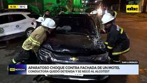 Video: Aparatoso choque contra fachada de un motel   - ABC Noticias - ABC Color