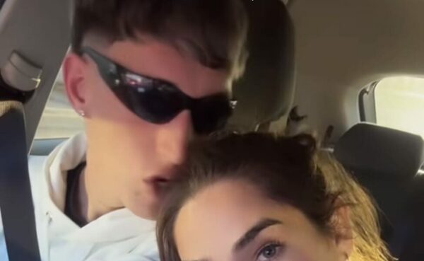 (VIDEO) ¡Escándalo! ¡Escrachan a la Comadre y su novio por tener privilegios en Identificaciones!