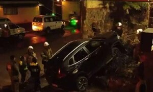 Mujeres se llevan un susto al chocar contra la fachada de un motel en San Lorenzo – Prensa 5