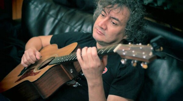 Tributo en vida a Rolando Chaparro en el Teatro Municipal Ignacio A. Pane