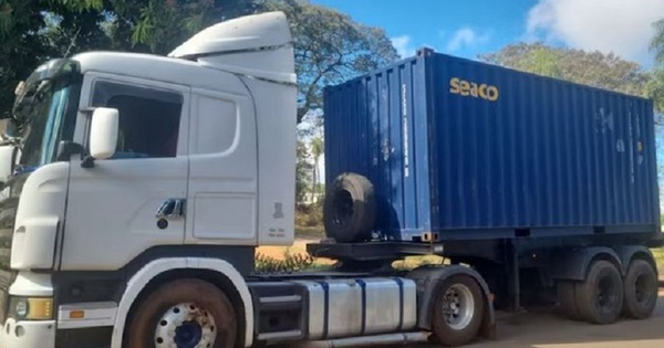 Imputan a conductor de camión que transportó 4 toneladas de cocaína hasta el Puerto Caacupemí