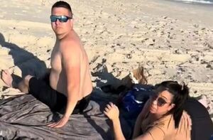 "¿Quién diablos es esta?": Una mujer embarazada descubre a su marido con su amante en la playa - Pedro Juan Digital