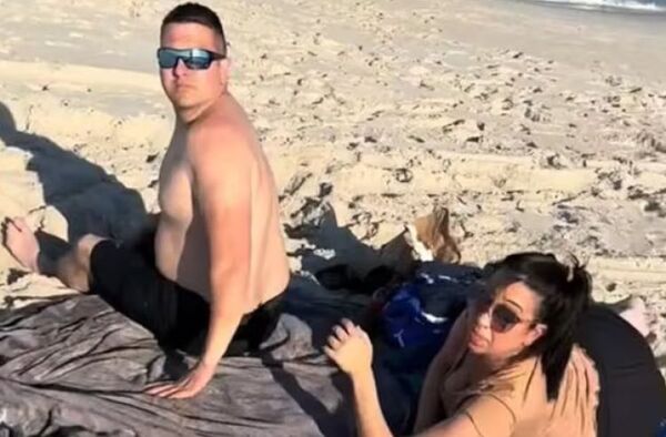 "¿Quién diablos es esta?": Una mujer embarazada descubre a su marido con su amante en la playa - Pedro Juan Digital