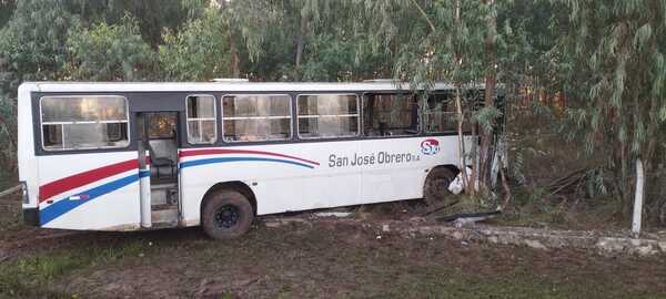 Grave accidente de tránsito deja un fallecido y varios heridos en Villeta - Unicanal