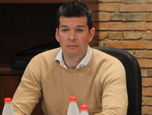 Para abogado de Kattya, argumento del asesor del Senado representa "acto de fuerza" · Radio Monumental 1080 AM