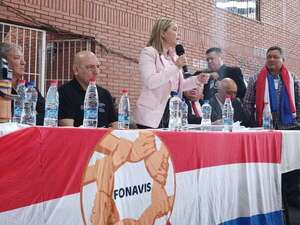 Lizarella promete trabajar por “vivienda digna” para multisectorial - Política - ABC Color