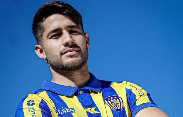 Versus / Iván "Tito" Torres ya luce su nueva camiseta en el fútbol paraguayo