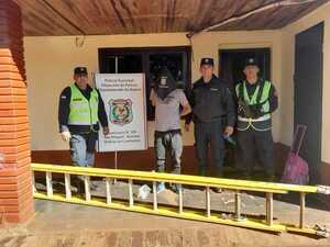 Detienen a hombre tras hurtar una escalera