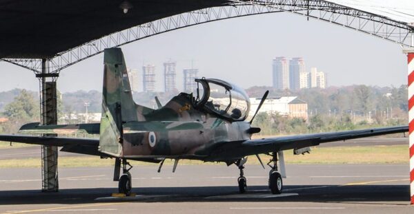 Ejecutivo anuncia la compra de seis aviones Super Tucano para combatir el crimen organizado - MarketData