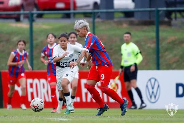 Viernes de regularizaciones con clásico en Femenino - Fútbol - ABC Color