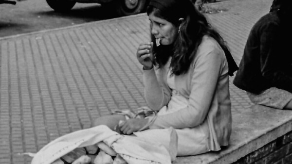 Muestra colectiva explora el ámbito urbano con fotos