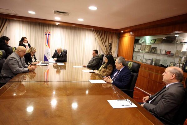 Alumnos de Derecho podrán realizar pasantías estudiantiles en el PJ