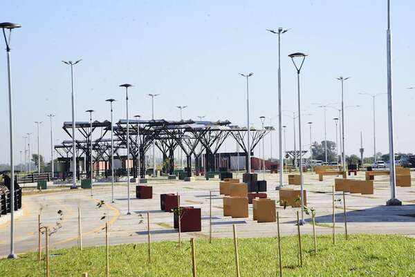 MOPC entregará la costosa Costanera Sur a la Municipalidad de Asunción - Economía - ABC Color