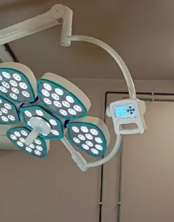 Universidad privada refuerza equipamiento de quirófano en Hospital de Franco
