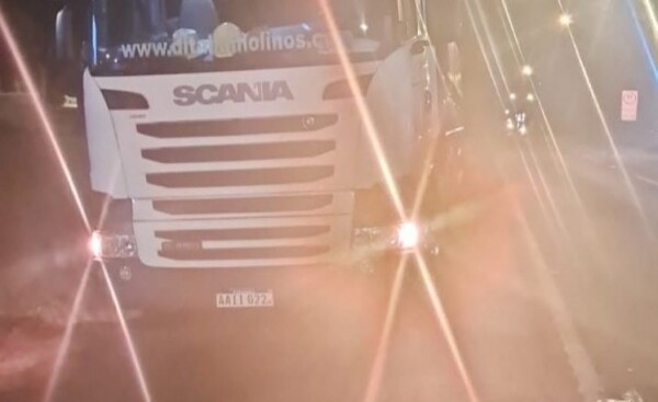 Camionero muere tras ser chocado por una motocicleta