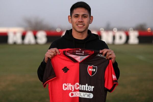 Saúl Salcedo, anunciado oficialmente en Newell’s Old Boys - Fútbol Internacional - ABC Color