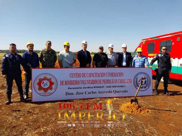 Palada inicial para la construcción del Centro de Capacitación y Formación de Bomberos Voluntarios - Radio Imperio 106.7 FM