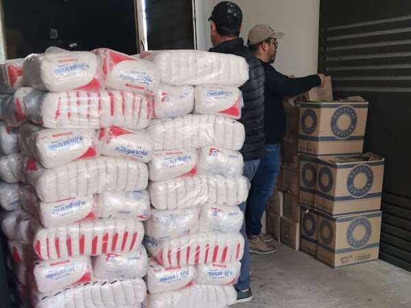 Incautan vehículos y mercaderías, supuestamente de contrabando, en Ayolas - Nacionales - ABC Color
